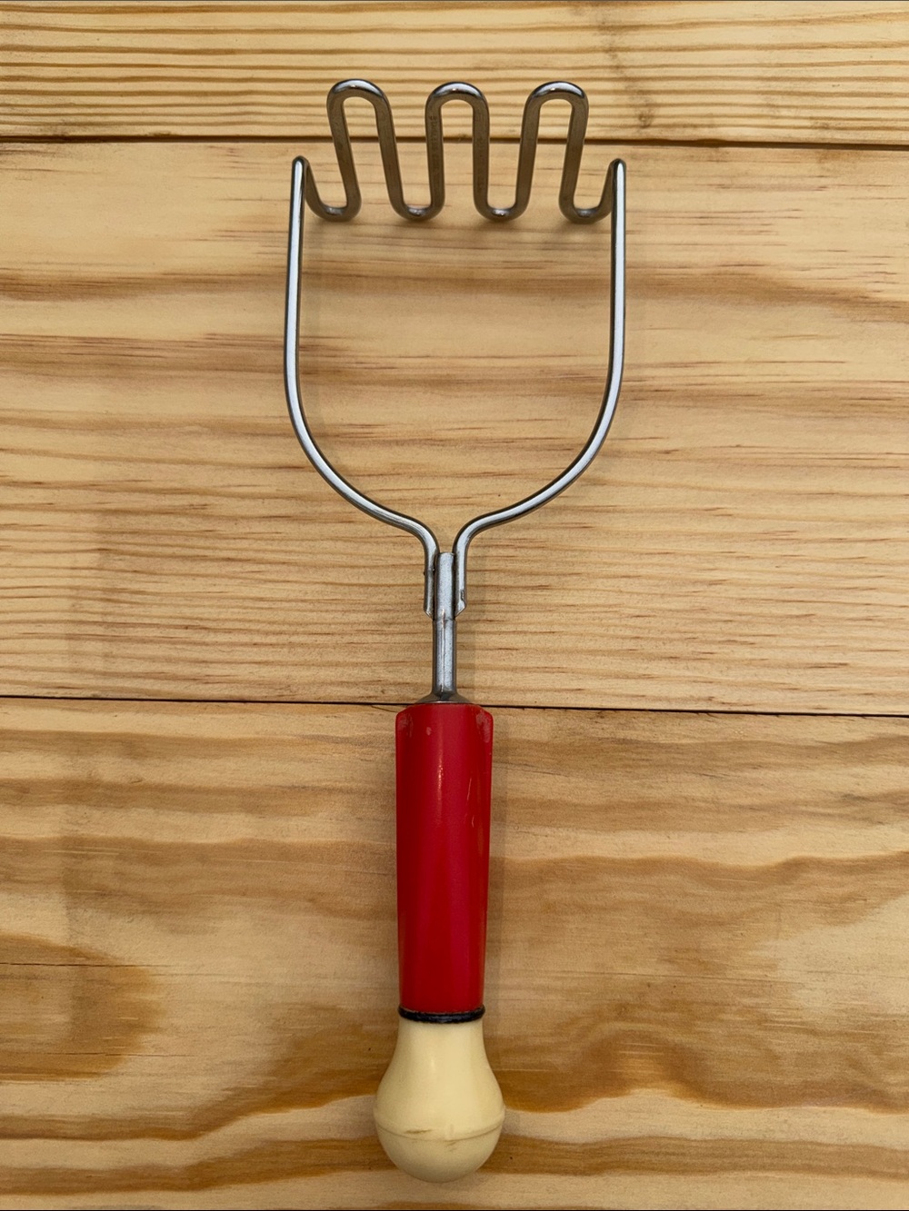 Vintage Red and Cream Handheld Potato Masher - ECKO